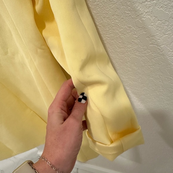 Oversized Yellow Blazer Endless Rose - Picture 8 of 9